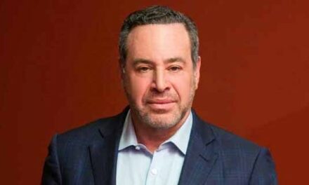 David Frum Says Calling Liz Cheney a Warmonger Is Trump Code for ‘I Will Betray Ukraine’