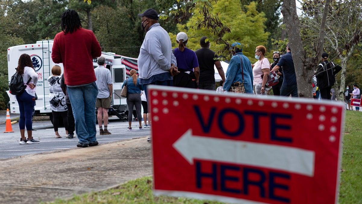 Georgia voters lined up to vote