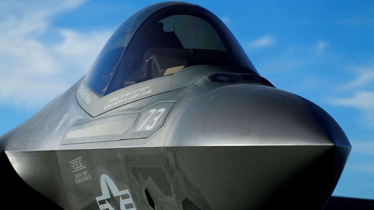 A Lockheed Martin Corp's F-35C Joint Strike Fighter is shown on the deck of the USS Nimitz aircraft carrier after making the plane's first ever carrier landing using its tailhook system, off the coast of California, November 3, 2014. REUTERS/Mike Blake (UNITED STATES - Tags: TRANSPORT MILITARY)/File Photo