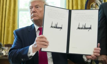 Pollak: The First 10 Executive Orders Trump Should Sign in His Second Term