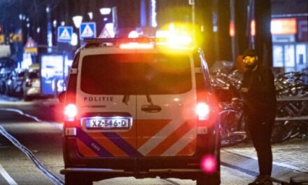 Amsterdam Erupts Into Riots, Youth Mob Set Fires, Chant ‘Cancer Jews’ in Fallout From ‘Pogrom’ Attacks