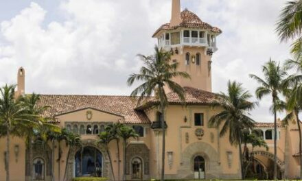 Mark Zuckerberg meets Trump and other members of his administration at Mar-a-Lago