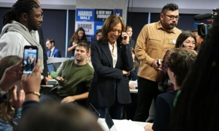 Election Day Mishap: Harris’s Photo-Op ‘Phone Call’ Sparks Online Buzz