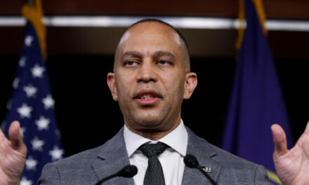 Democrat Leader Hakeem Jeffries Doubts ‘Massive Mandate’ for Republicans: ‘It Doesn’t Exist’