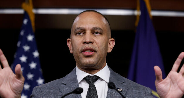 Democrat Leader Hakeem Jeffries Doubts ‘Massive Mandate’ for Republicans: ‘It Doesn’t Exist’