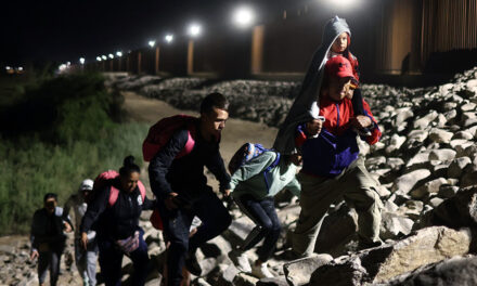 POLL: Americans are becoming increasingly pessimistic about the migrant crisis