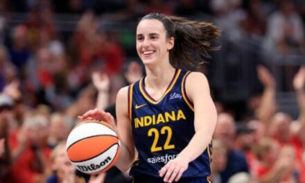 Caitlin Clark Named Featured Speaker at 2025 Women’s Sports Awards in Kansas City