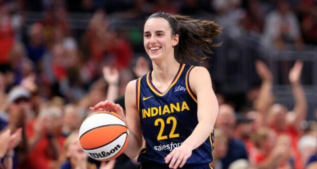 Caitlin Clark Named Featured Speaker at 2025 Women’s Sports Awards in Kansas City