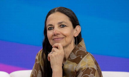 Actress Justine Bateman Trolls Kamala Supporters Melting Down on TikTok