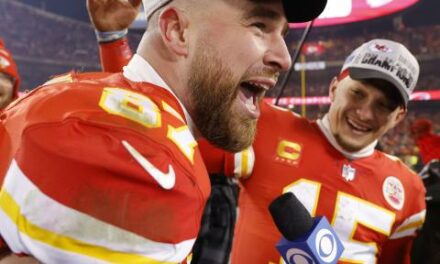 Homes of Chiefs stars Patrick Mahomes and Travis Kelce burglarized, reports show