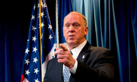 Trump Border Czar Tom Homan Plans PR War over Migration and Repatriations