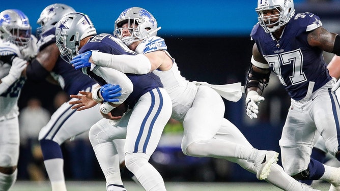 Detroit Lions DE Aidan Hutchinson sacks Dallas Cowboys QB Dak Prescott at AT&T Stadium in Arlington, Texas. (Junfu Han-USA TODAY NETWORK)