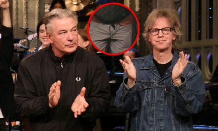 Alec Baldwin Torched over Unzipped Fly During ‘Saturday Night Live’: ‘Nobody Wants to See Your Geriatric Balls’