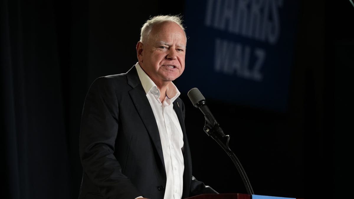 Democratic vice presidential nominee Minnesota Gov. Tim Walz speaks at a campaign stop Monday, Nov 4, 2024, in LaCrosse, Wis.