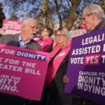 UK lawmakers vote in favor of bill legalizing assisted dying