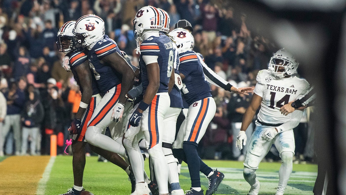 Auburn celebrates