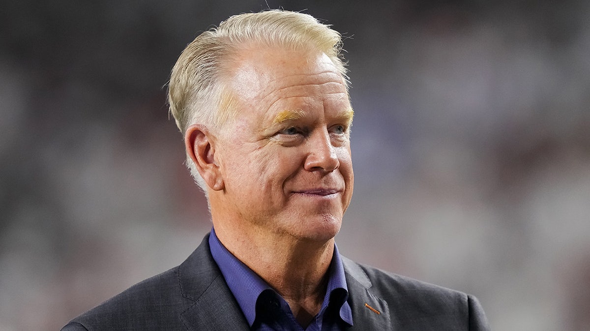 Boomer Esiason at an NFL game