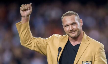 NFL great Brian Urlacher reacts to apparent Trump support taking over sports: ‘No one’s scared anymore’