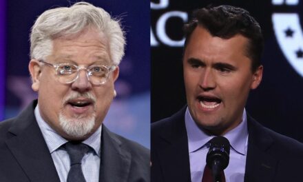 Charlie Kirk pledges to Glenn Beck to seek full pardon for Blaze News investigative journalist Steve Baker, others