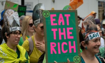 Govt Climate Advisers Decree Public Eat Less Meat, Don’t Fly, Buy an EV… and Start Walking