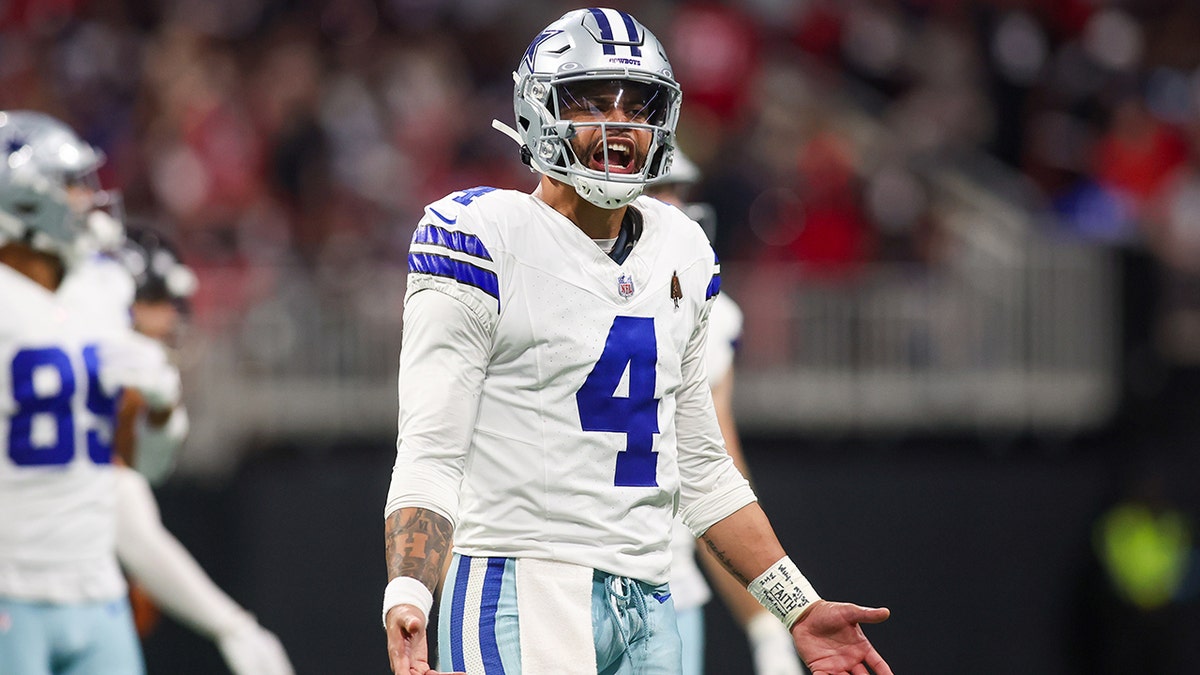 Dak Prescott upset on field