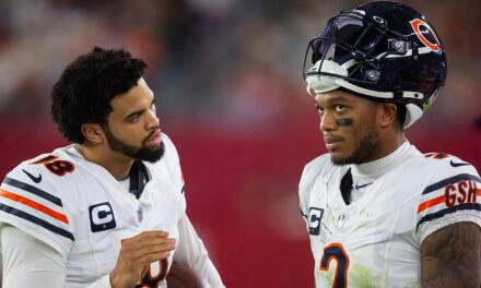 Bears star DJ Moore walks off field mid-play in bizarre scene: ‘What a dumpster fire’