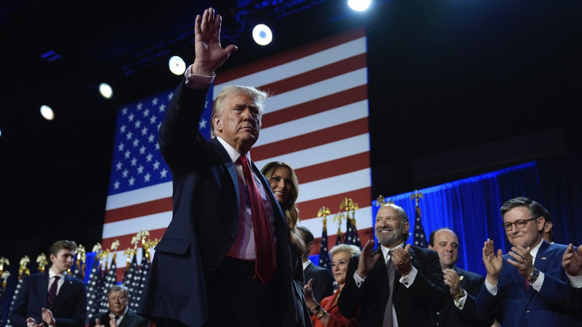 Donald Trump waves in Florida