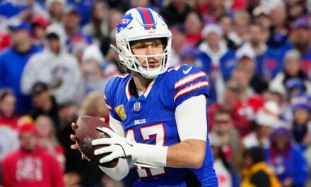 Josh Allen, Bills hand Chiefs 1st defeat in nearly a year