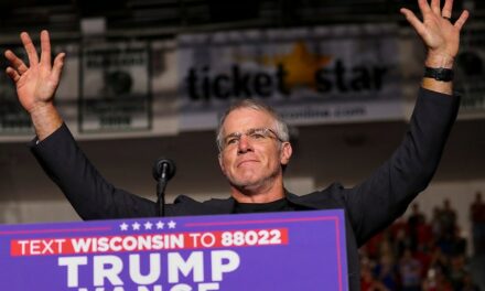 Brett Favre says Republicans would win every state if ‘everyone put God first’