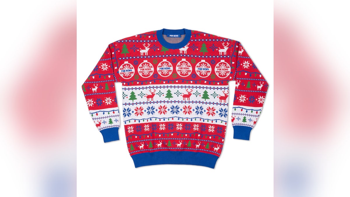 The ideal sweater to wear to your holiday parties. 