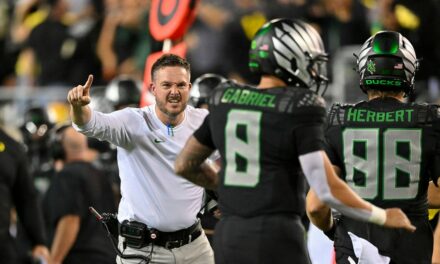 First 12-team College Football Playoff rankings announced; Oregon holds top spot