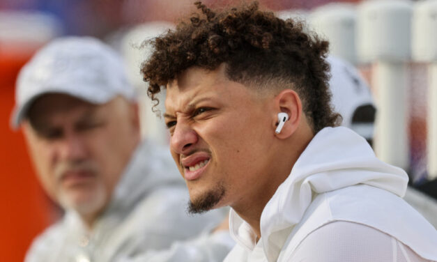 Patrick Mahomes Is The Latest To Get Ridiculous Fine For A ‘Violent Gesture’