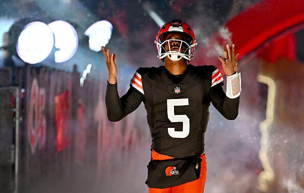 Jameis Winston Gives Another Signature Speech On Primetime ‘Thursday Night Football’ Stage