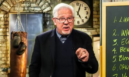 Glenn Beck’s research team uses THIS system to discern truth from lies in the media