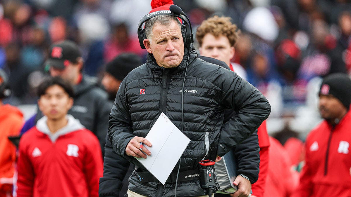 Greg Schiano glum