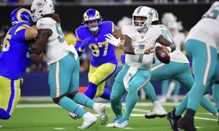 Dolphins end 3-game skid with hard-fought win over Rams