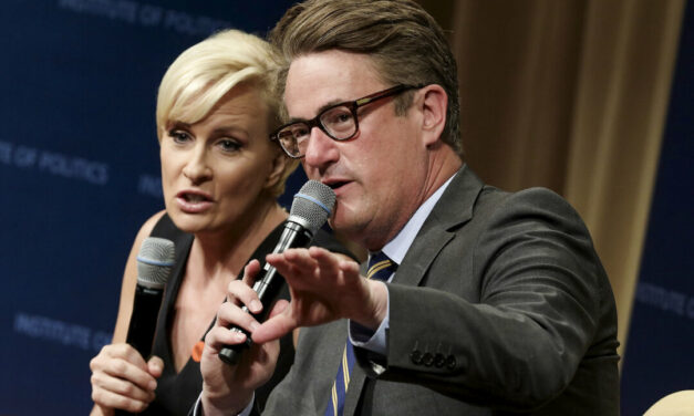 Scarborough, Brzezinski of ‘Morning Joe’ Met With Trump at Mar-a-Lago