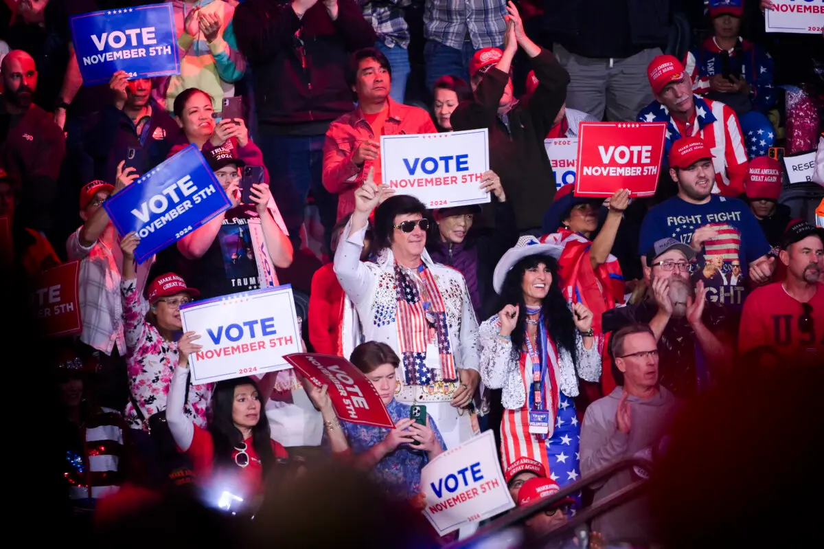 People at a campaign rally for Republican presidential nominee former president Donald Trump, at a Lee’s Family Forum in Henderson, Nev., on Oct. 31, 2024. (Jacob Kepler for The Epoch Times)