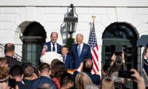 Biden Pardons 2 Turkeys in Annual White House Tradition