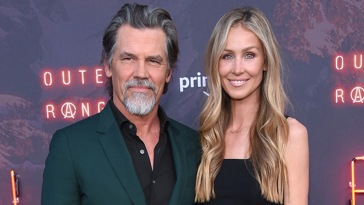 Josh Brolin wears green suit to Outer Range premiere with wife Kathryn Brolin