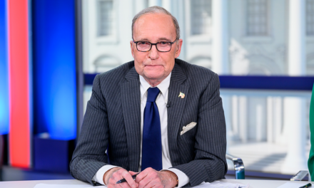 Larry Kudlow to remain at helm of FOX Business show amid Trump admin reports