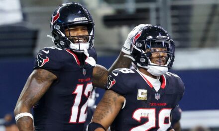 Joe Mixon tallies 3 touchdowns as Texans demolish struggling Cowboys