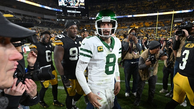 Aaron Rodgers Sounds Old While Admitting Jets' Energy Was Low Against Steelers