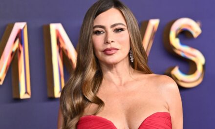 Sofia Vergara Starts The Holiday Season In A Bikini, Rosie O’Donnell Meltdown Pt. 3 & Tiff Ann’s T-Day Dress