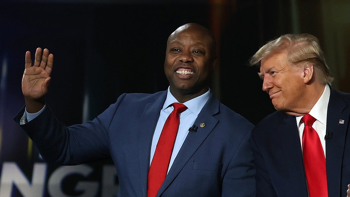 Sen. Tim Scott with Trump in SC