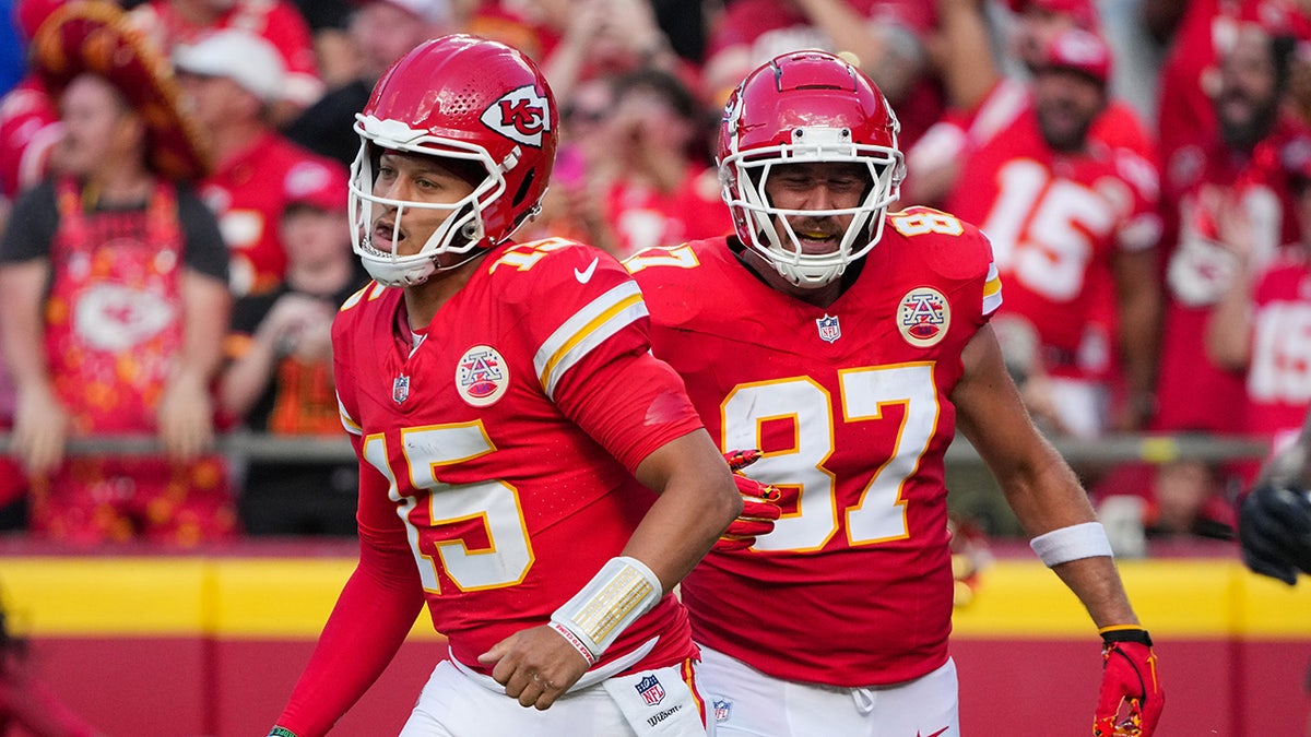 Patrick Mahomes and Travis Kelce on field together