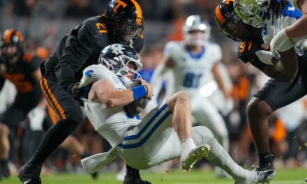 Tennessee Player Somehow Avoids Flag After Blatant Late Hit Out Of Bounds On Kentucky QB