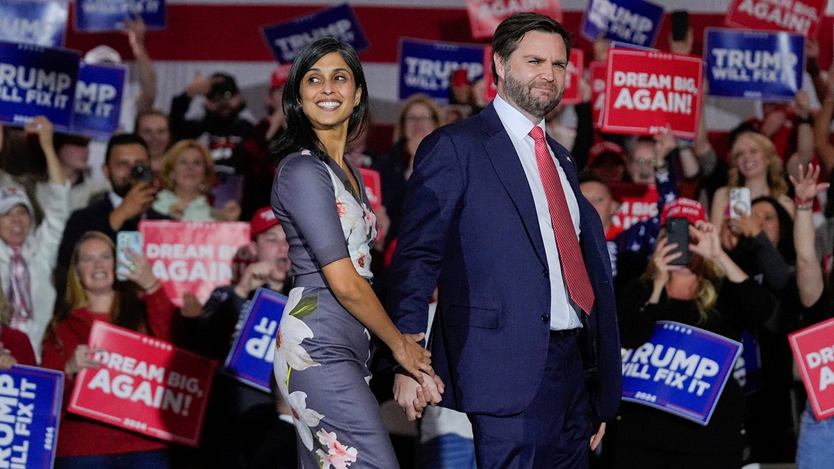 JD Vance in New Hampshire