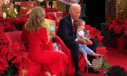 Joe Biden Props Baby on His Lap During Visit to Children’s National Hospital (VIDEO)