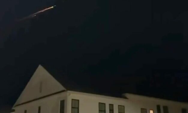 VIDEOS: Chinese Satellite Explodes Over New Orleans Causing Massive Fireballs